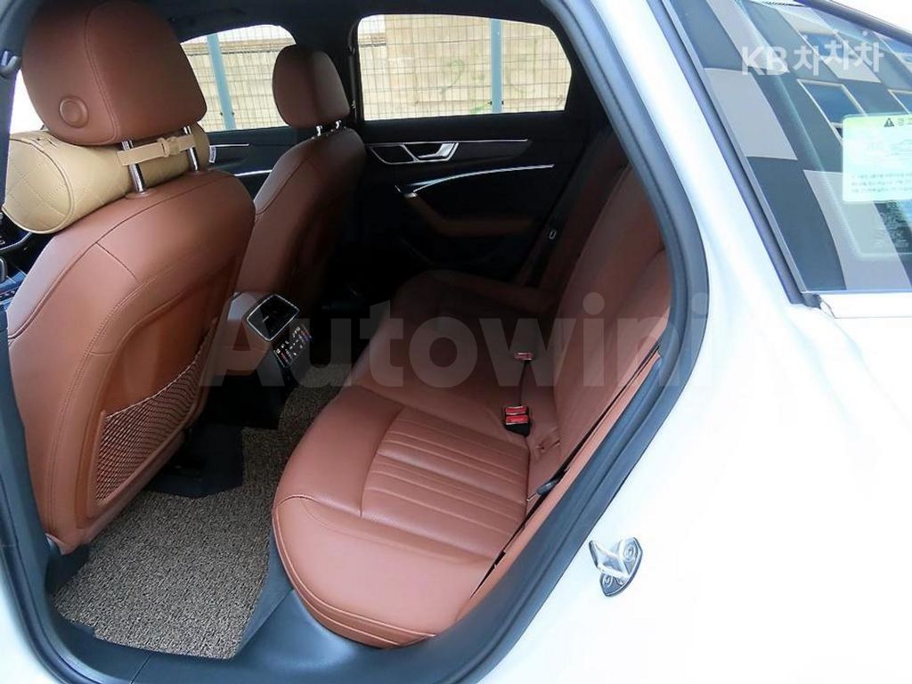 Audi A6(C8) 45 TFSI Quattro Premium — снимка 6