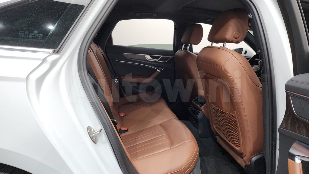 Audi A6(C8) 40 TDI Quattro Premium — снимка 12