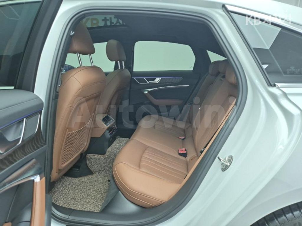 Audi A6(C8) 45 TFSI Quattro Basic — снимка 12