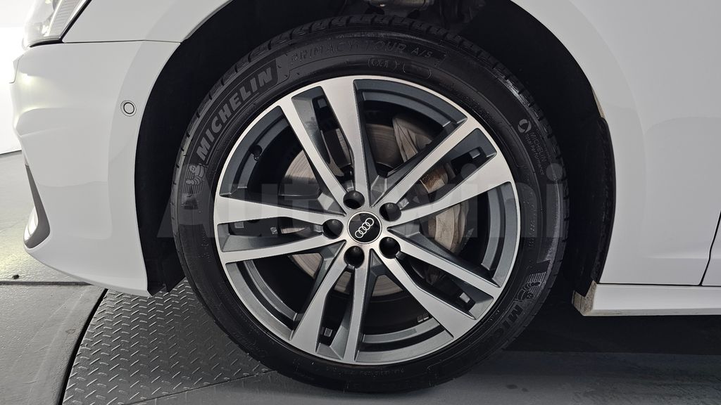 Audi A6(C8) 45 TDI Quattro Premium — снимка 5