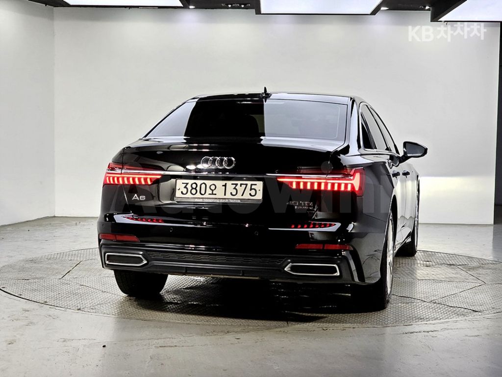 Audi A6(C8) 40 TDI Quattro Premium — снимка 3