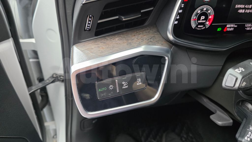 Audi A6(C8) 45 TDI Quattro Premium — снимка 17