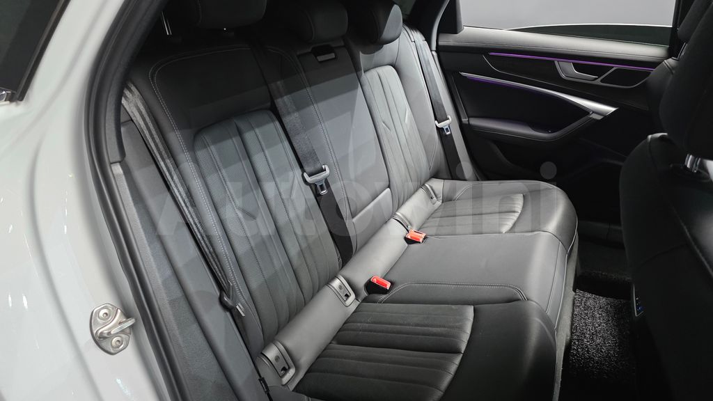 Audi A6(C8) 45 TDI Quattro Premium — снимка 11