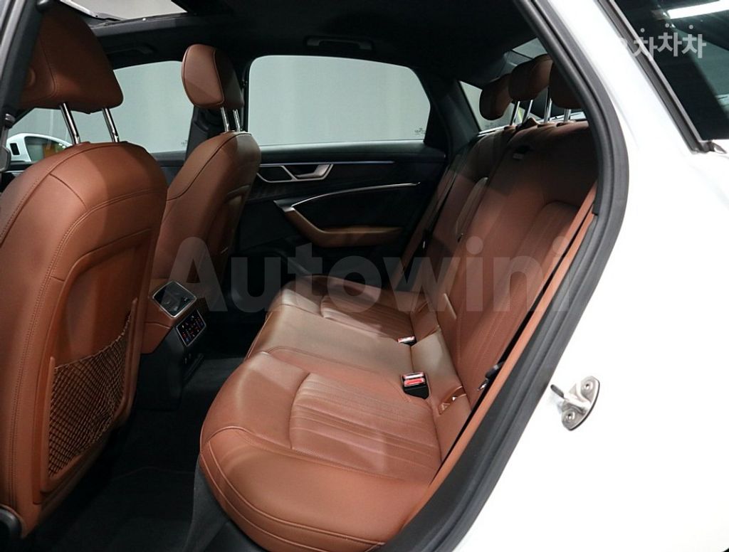Audi A6(C8) 40 TDI Quattro Premium — снимка 10