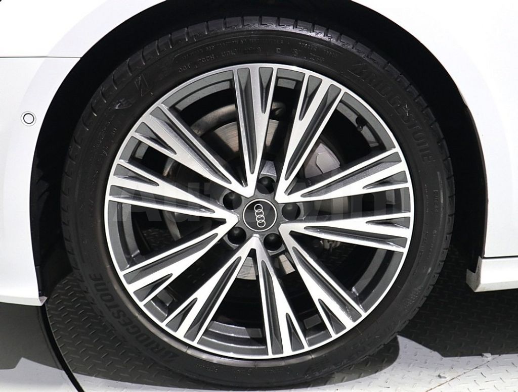 Audi A6(C8) 40 TDI Quattro Premium — снимка 17