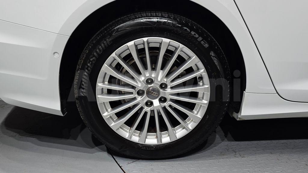 Audi A6(C8) 40 TDI Quattro Premium — снимка 5