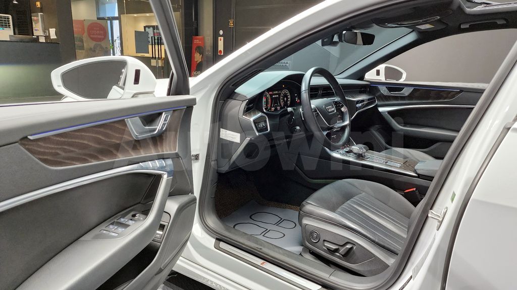 Audi A6(C8) 40 TDI Quattro Premium — снимка 10