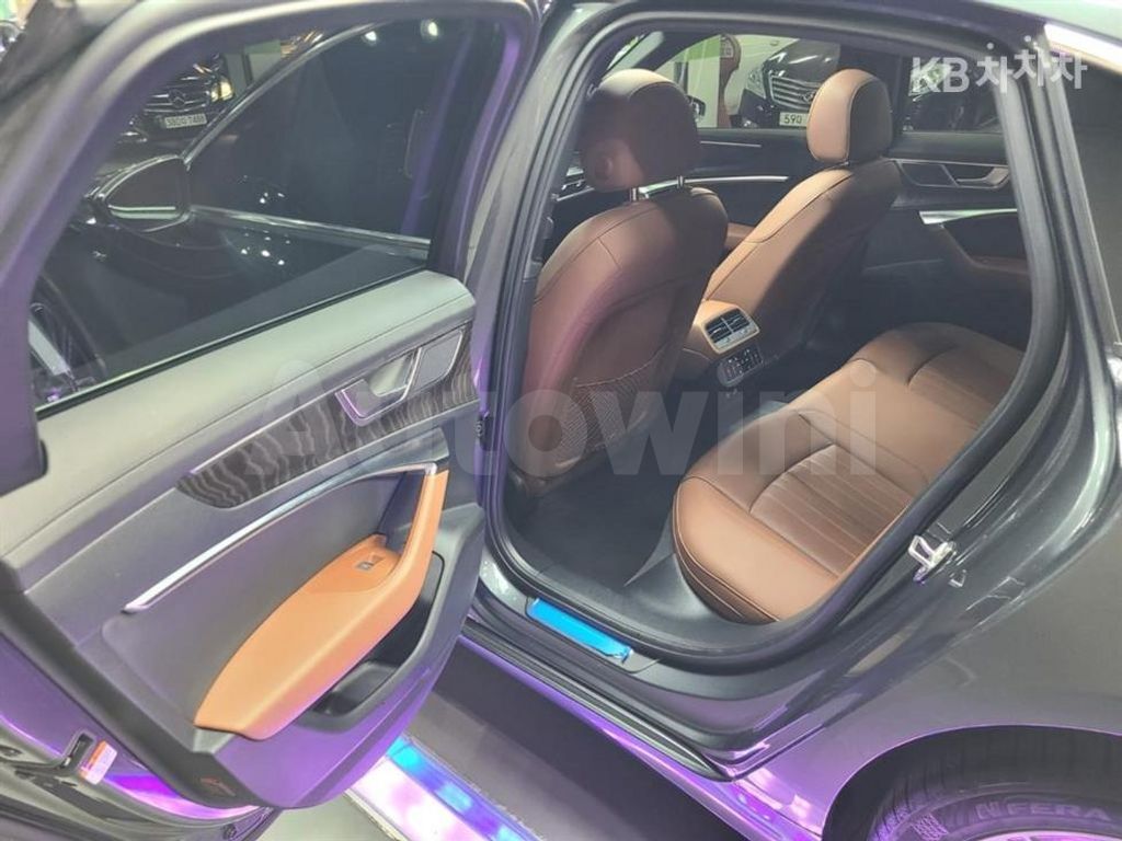 Audi A6(C8) 40 TDI Quattro Premium — снимка 8