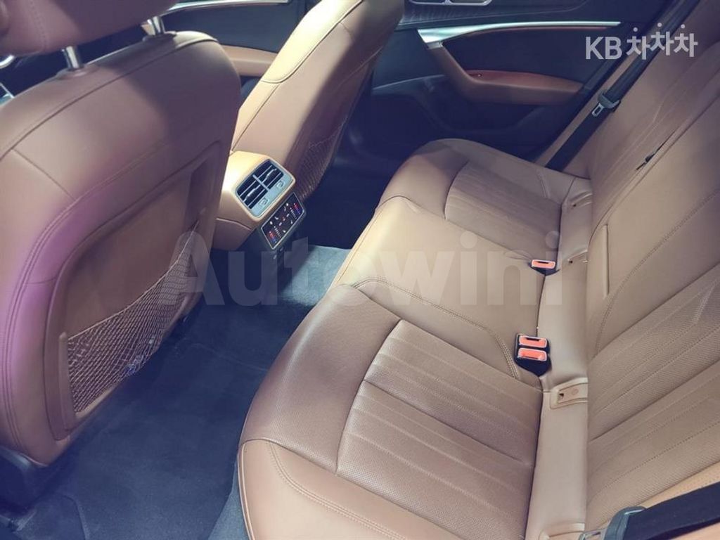 Audi A6(C8) 40 TDI Quattro Premium — снимка 9
