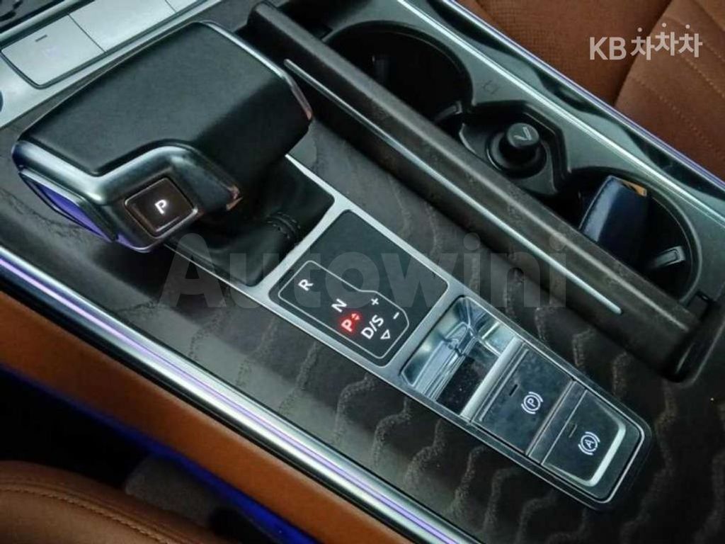 Audi A6(C8) 45 TFSI Basic — снимка 12