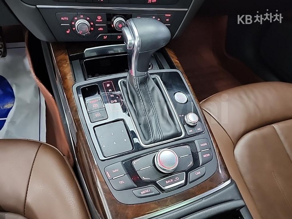 Audi A6 2.0 TDI C7 Dynamic — снимка 8