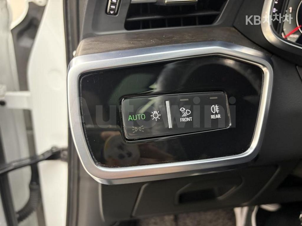 Audi A6(C8) 45 TDI Quattro Premium — снимка 14