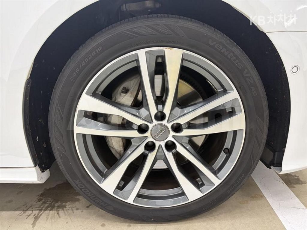 Audi A6(C8) 45 TDI Quattro Premium — снимка 10