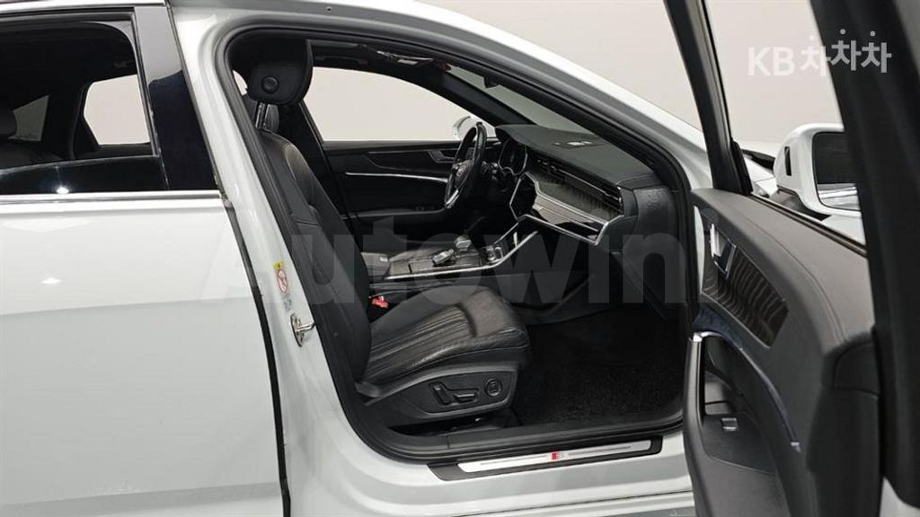 Audi A6(C8) 45 TFSI Premium — снимка 11