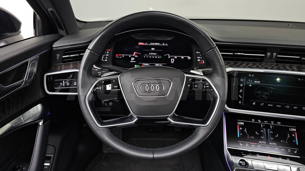 Audi A6(C8) 40 TDI Premium — снимка 12