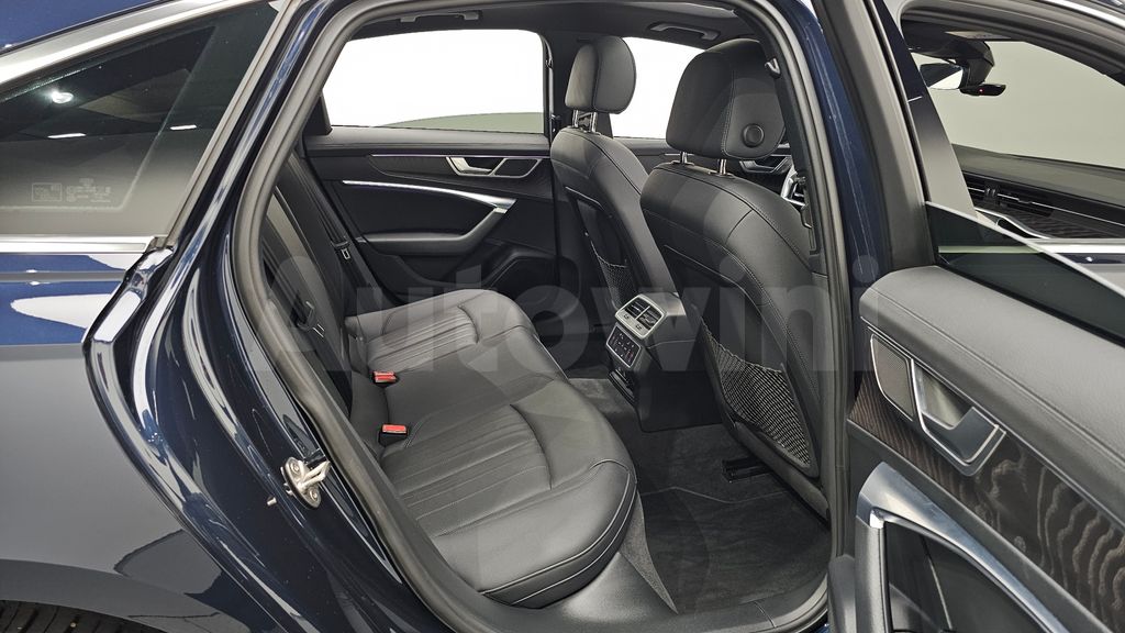 Audi A6(C8) 40 TDI Premium — снимка 11