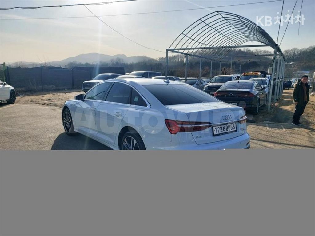 Audi A6(C8) 45 TDI Quattro Premium — снимка 5