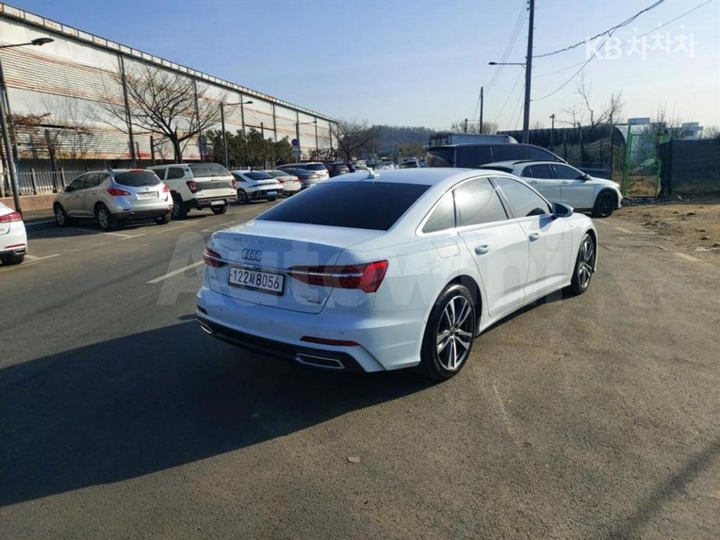 Audi A6(C8) 45 TDI Quattro Premium — снимка 6
