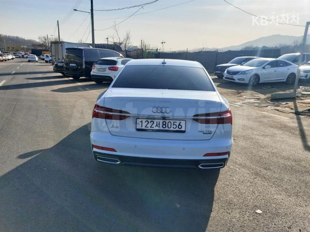 Audi A6(C8) 45 TDI Quattro Premium — снимка 4