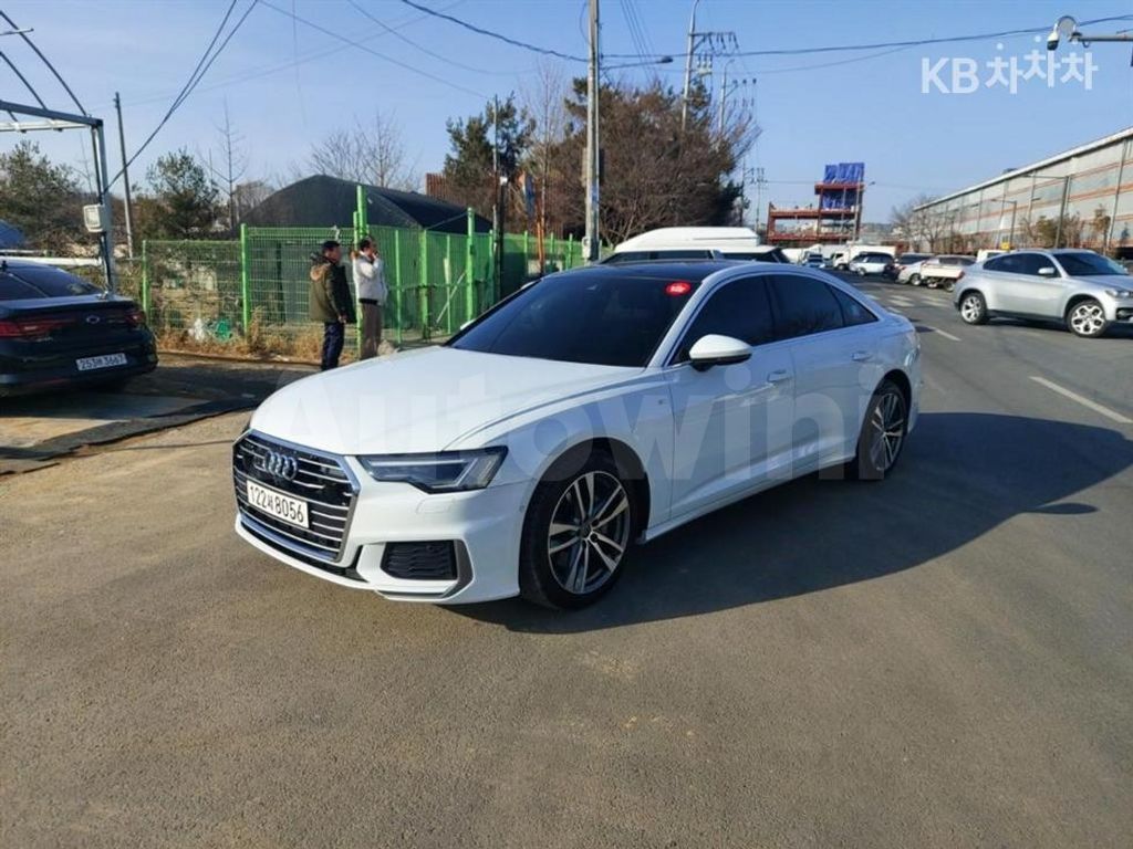 Audi A6(C8) 45 TDI Quattro Premium — снимка 3