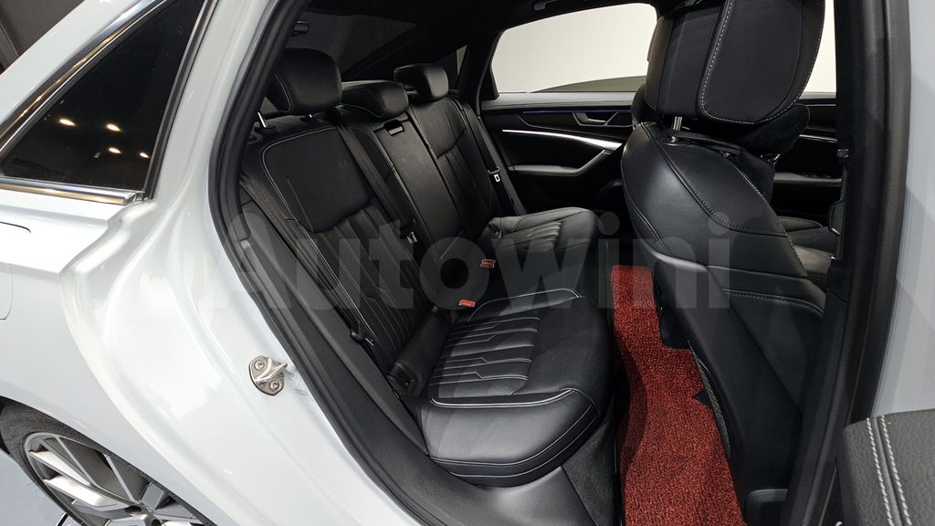 Audi A6(C8) 50 TDI Quattro Premium — снимка 11