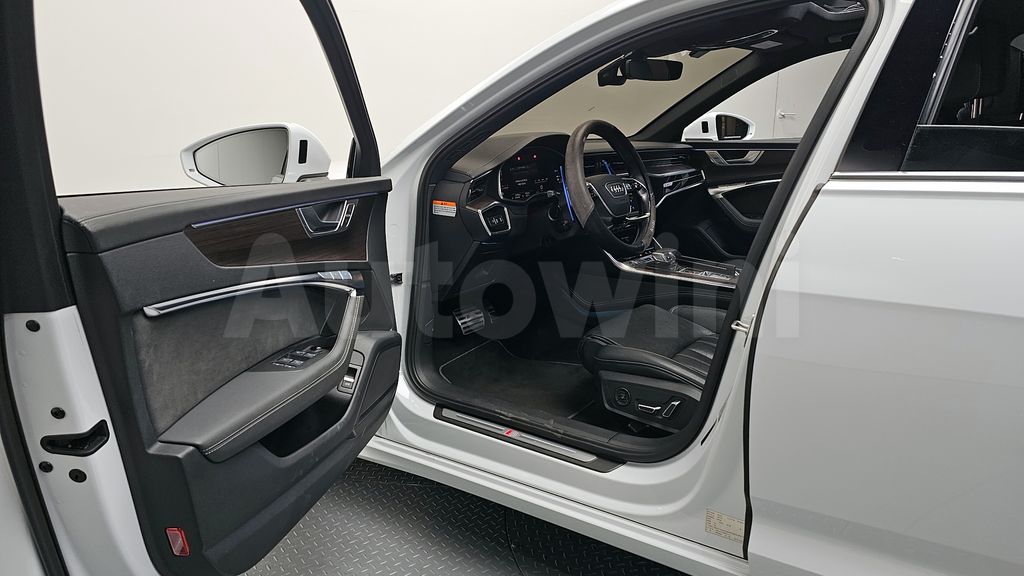 Audi A6(C8) 50 TDI Quattro Premium — снимка 10