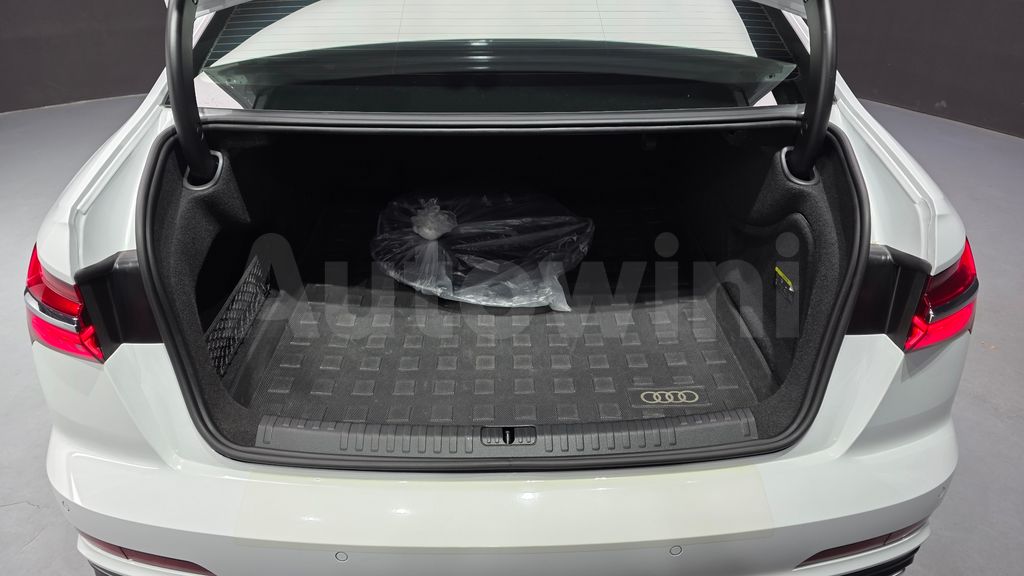 Audi A6(C8) 45 TDI Quattro Premium — снимка 18