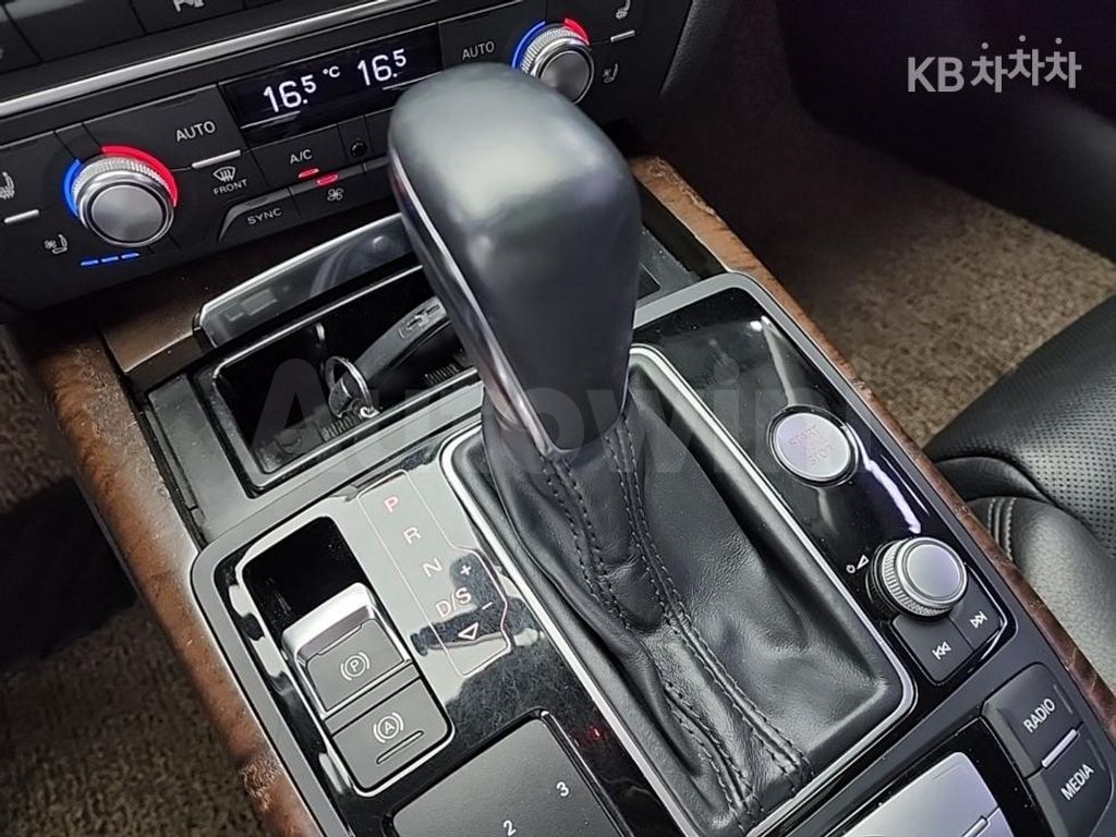 Audi A6 35 TDI Premium C7(15~) — снимка 8