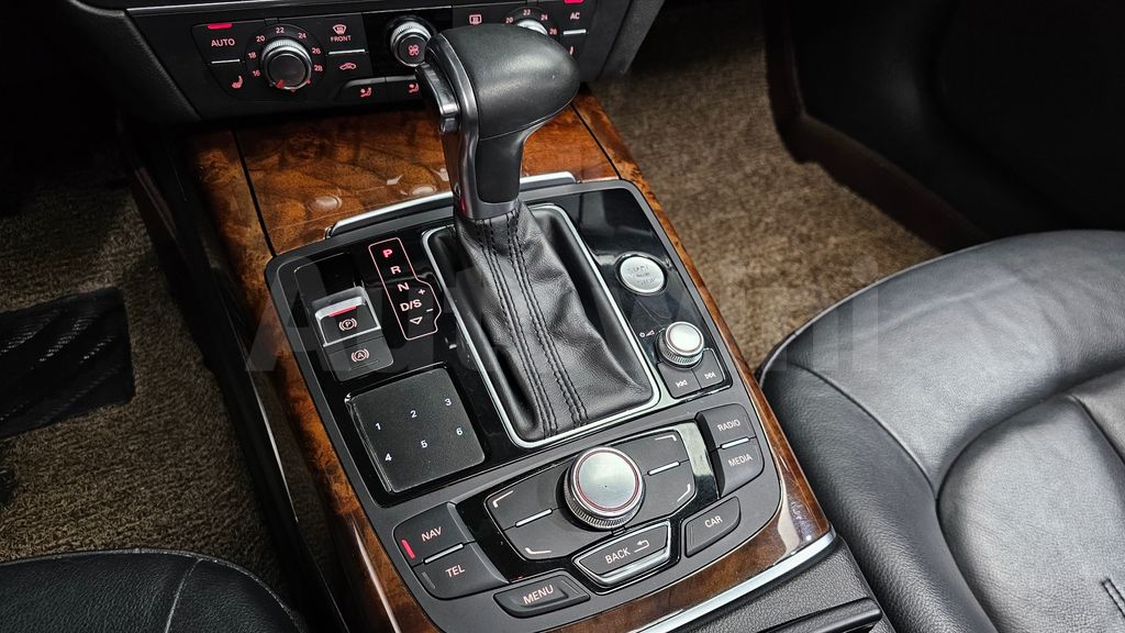 Audi New A6 3.0 TFSI Quattro C7 — снимка 9