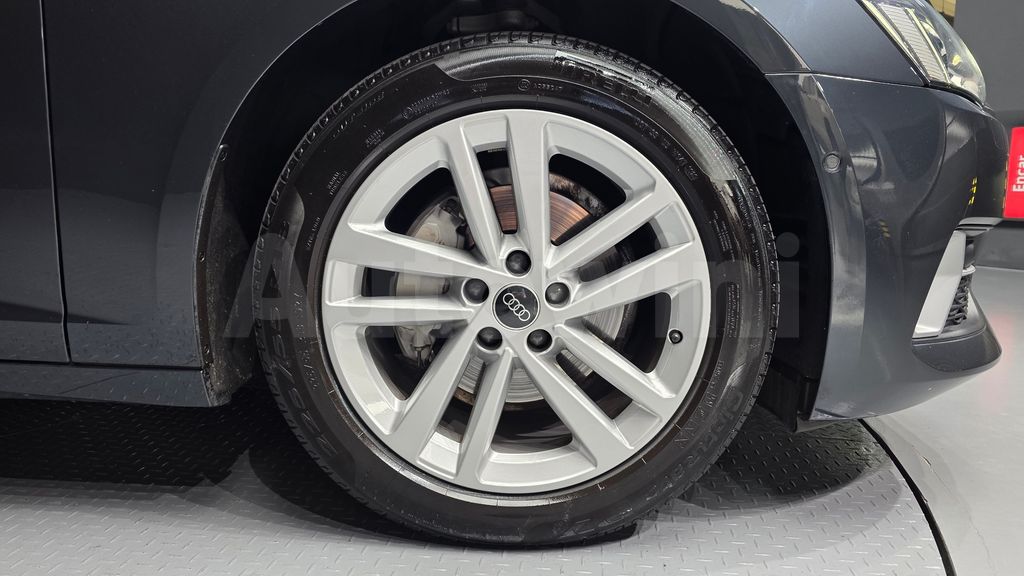 Audi A6(C8) 40 TDI — снимка 5