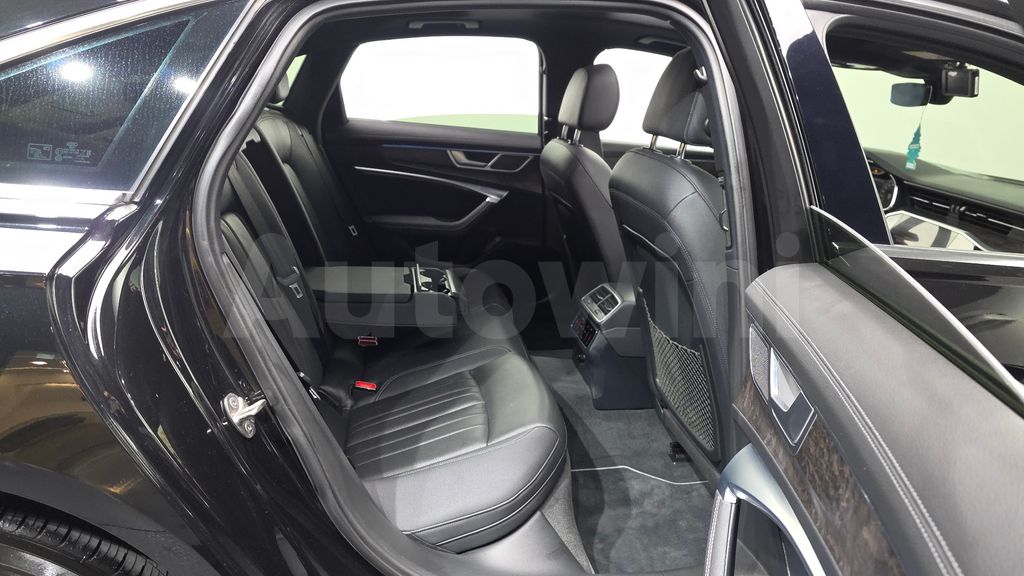 Audi A6(C8) 45 TDI Quattro Premium — снимка 12