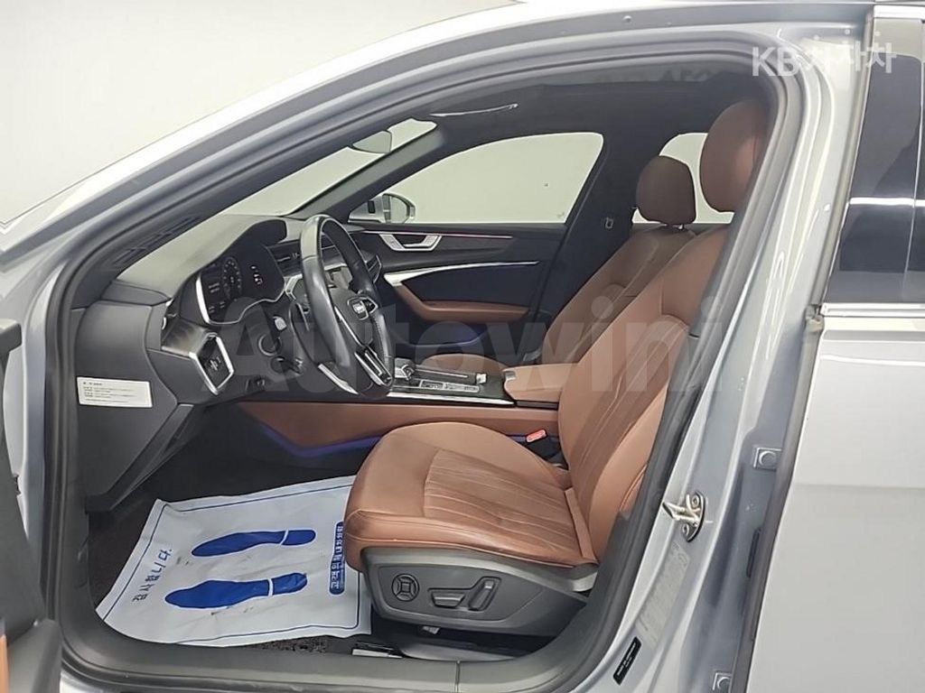 Audi A6(C8) 40 TDI Quattro Premium — снимка 11