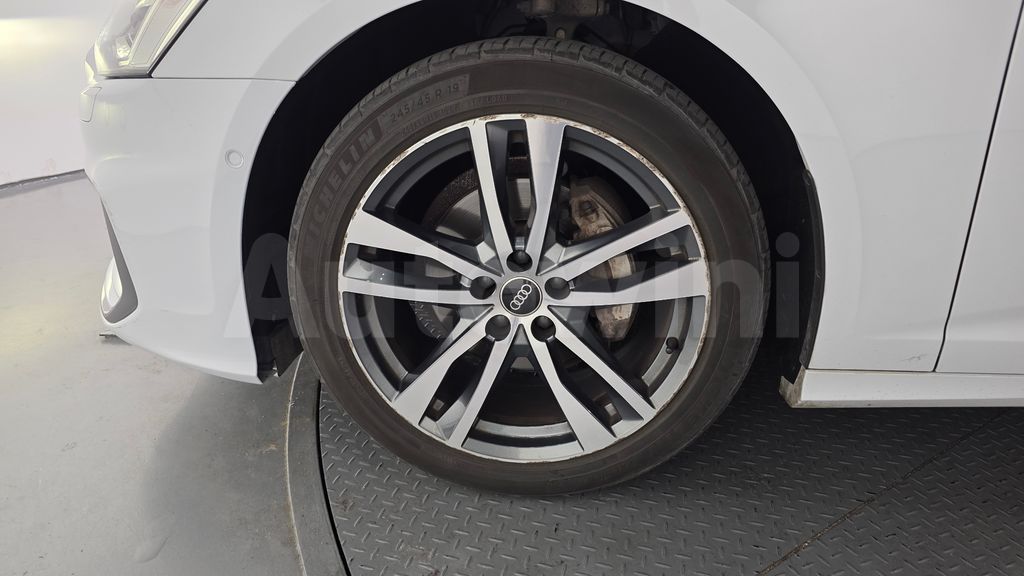 Audi A6(C8) 40 TDI Quattro Premium — снимка 5