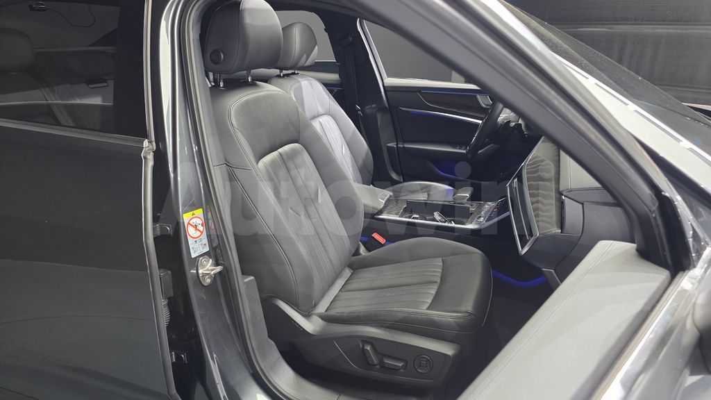 Audi A6(C8) 40 TDI Premium — снимка 12