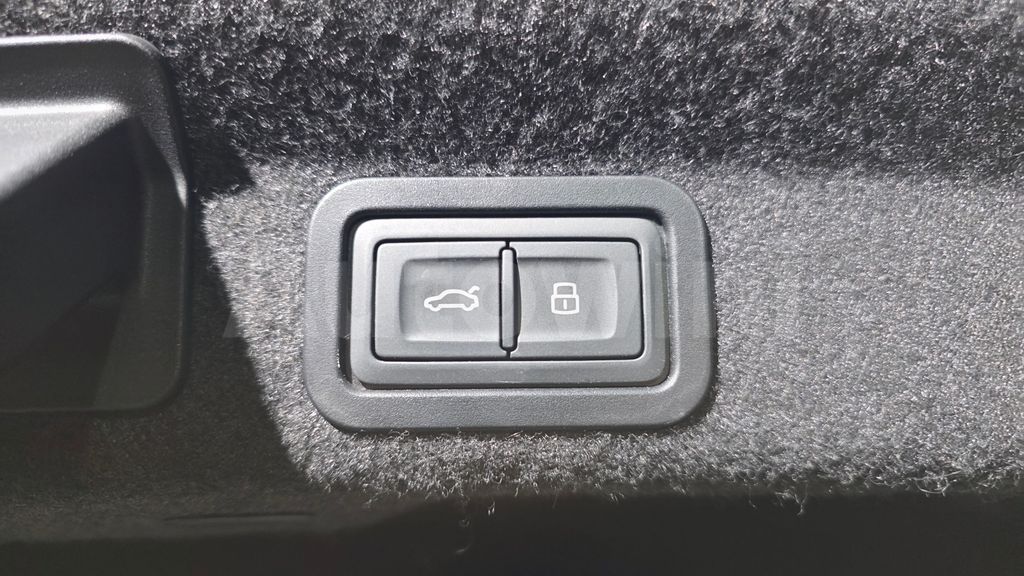 Audi A6(C8) 40 TDI Premium — снимка 18