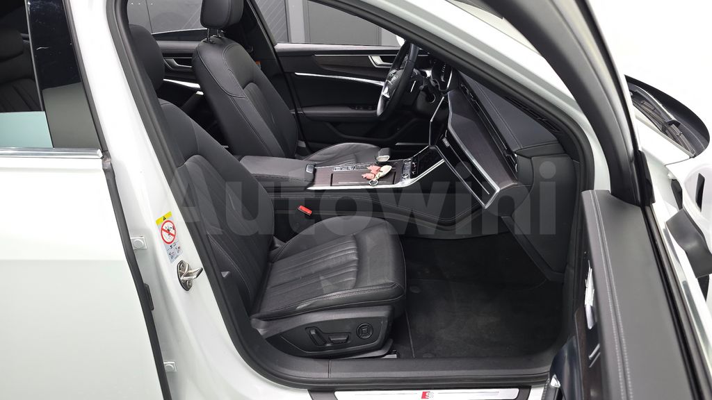 Audi A6(C8) 45 TDI Quattro Premium — снимка 12