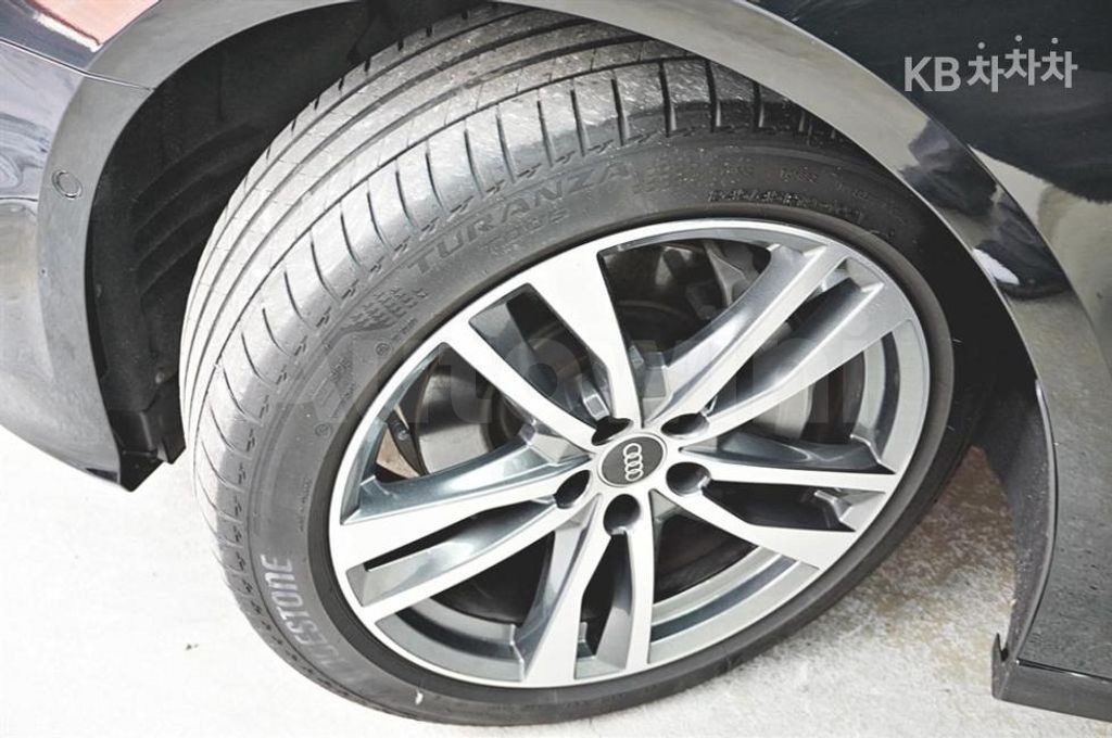 Audi A6(C8) 45 TFSI Quattro Premium — снимка 19