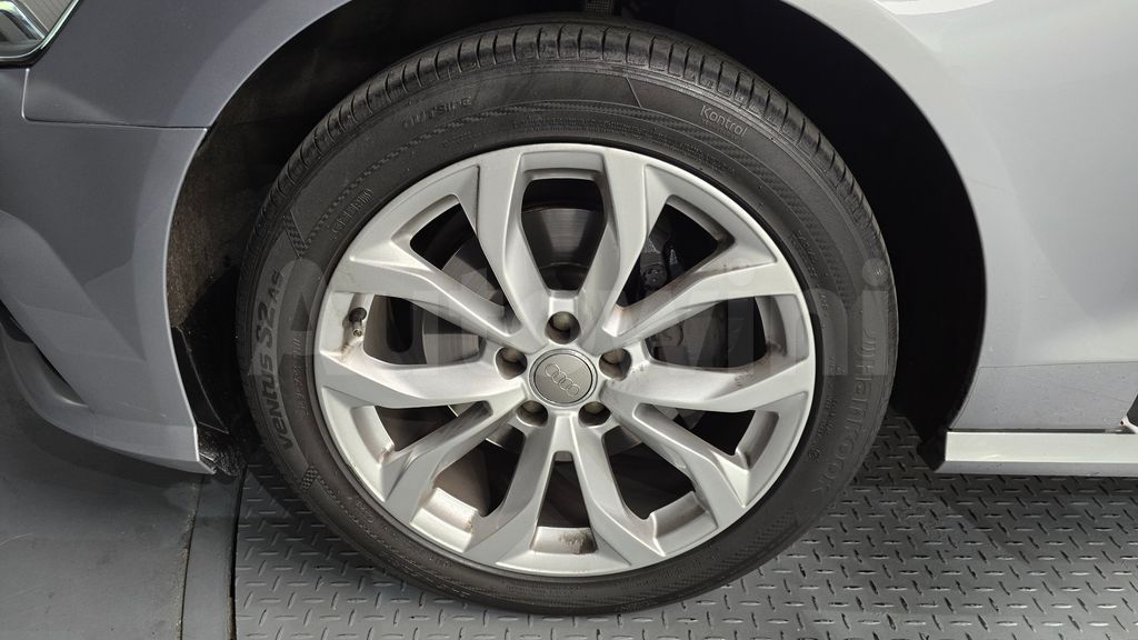 Audi New A6 35 TDI Premium C7 — снимка 5