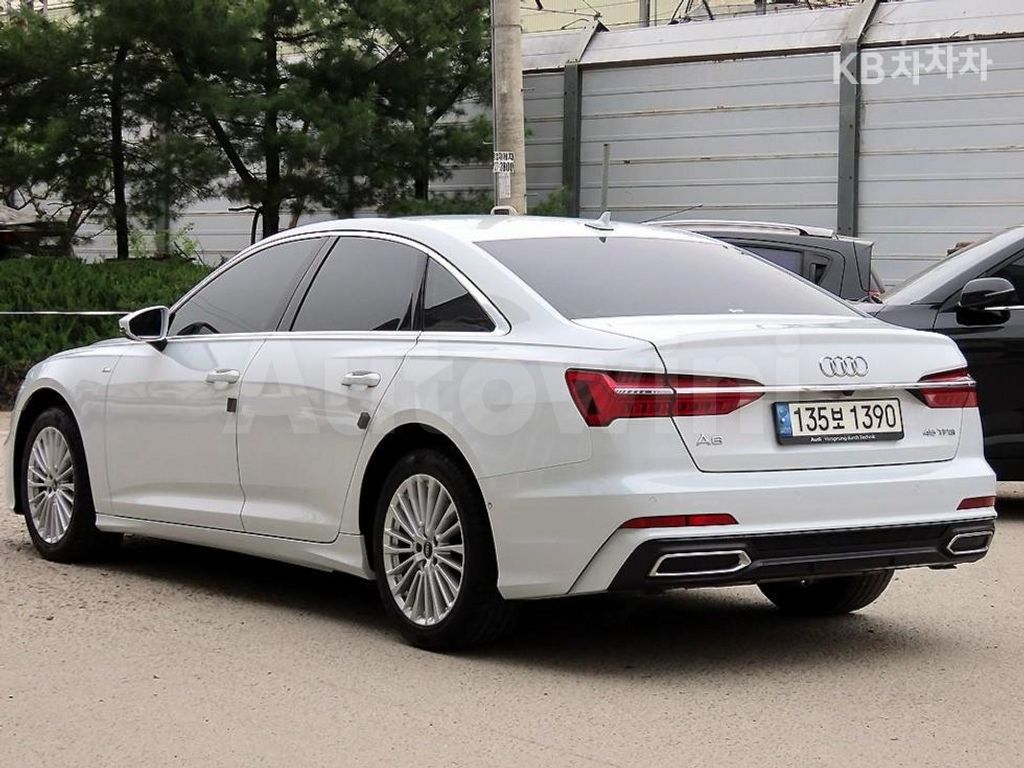 Audi A6(C8) 45 TFSI Premium — снимка 3