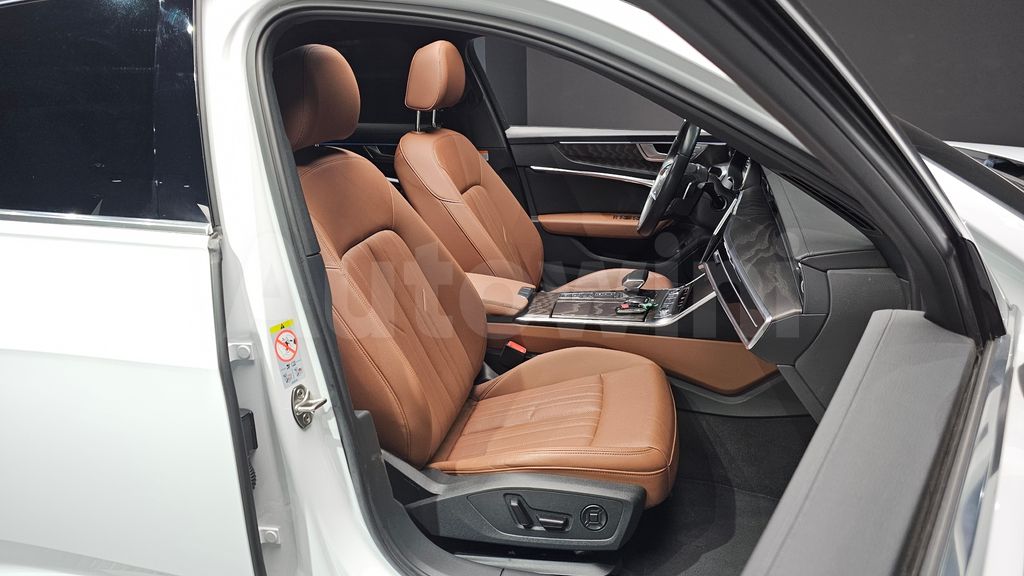 Audi A6(C8) 45 TFSI Premium — снимка 11