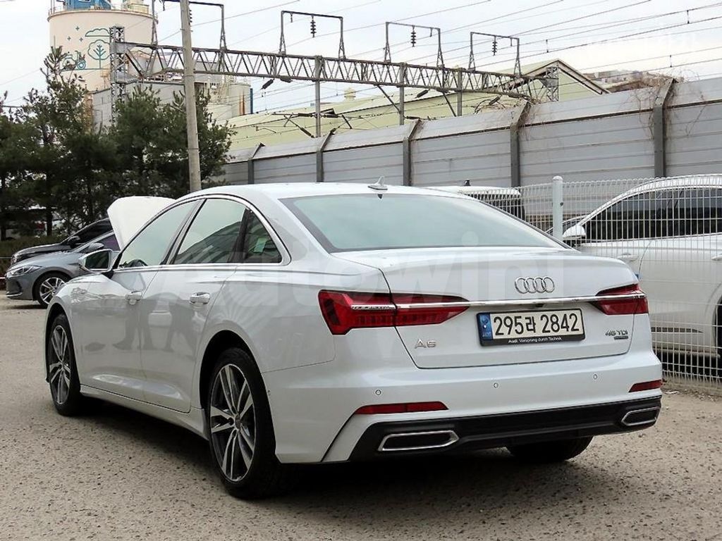 Audi A6(C8) 45 TDI Quattro Premium — снимка 3