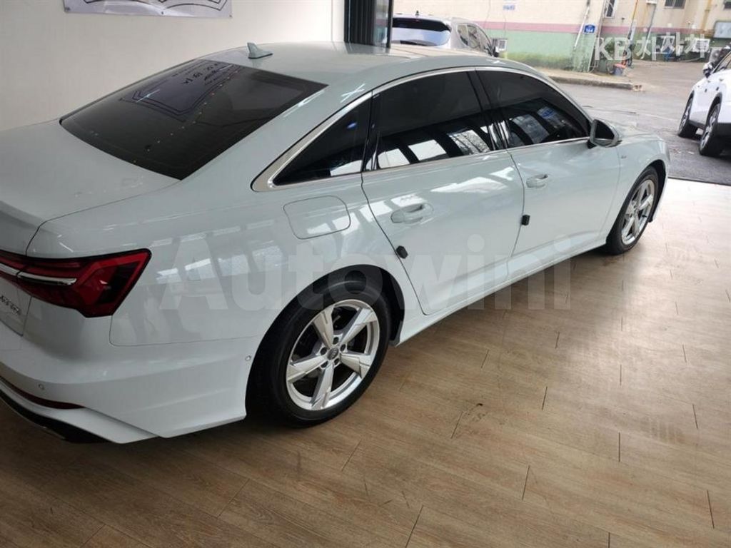 Audi A6(C8) 40 TDI Basic — снимка 3