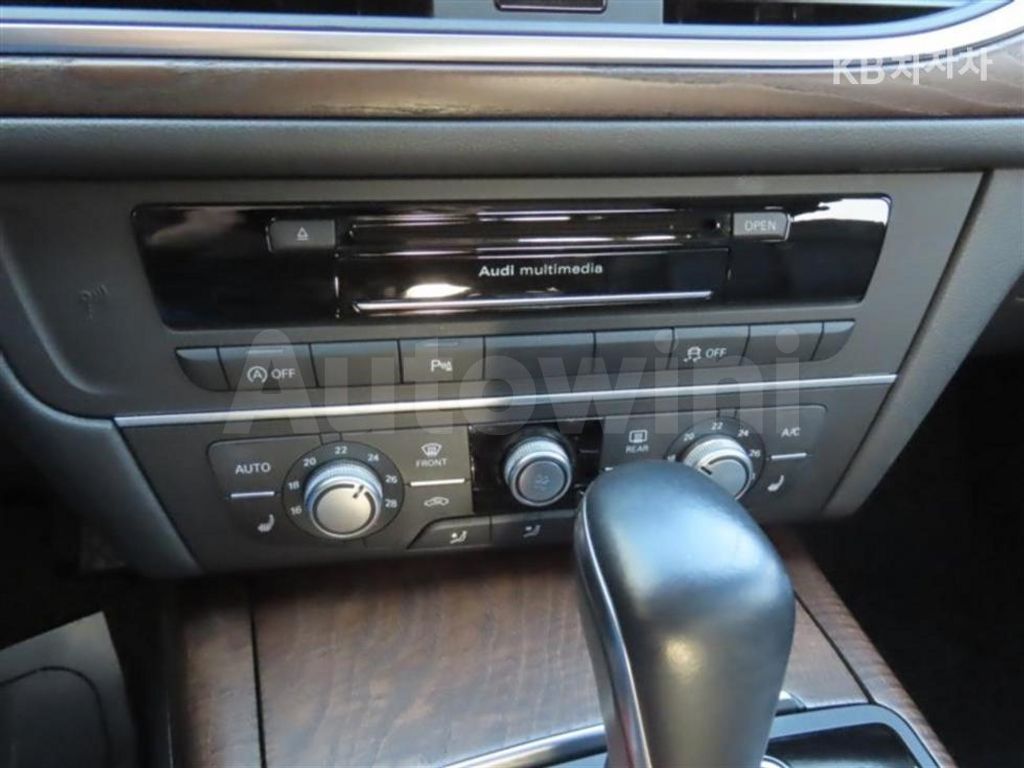 Audi A6 35 TDI Premium C7(15~) — снимка 7