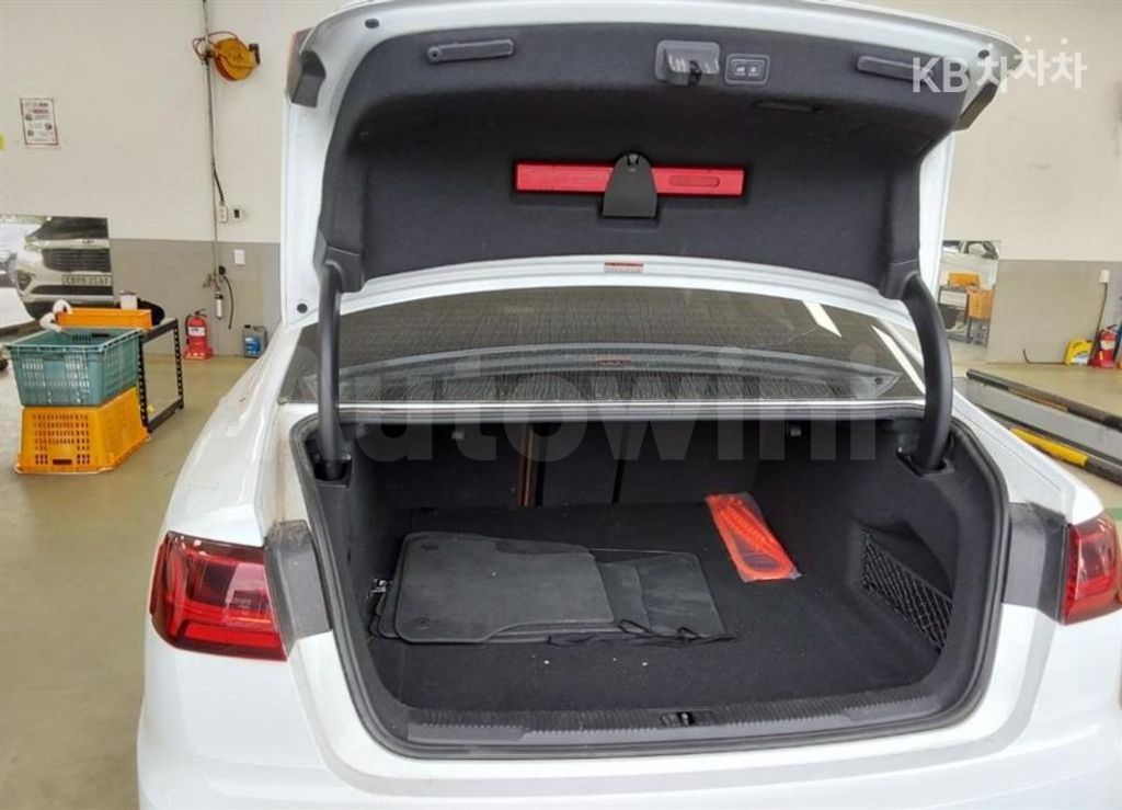 Audi A6 40 TDI Quattro Premium C7(15~) — снимка 10