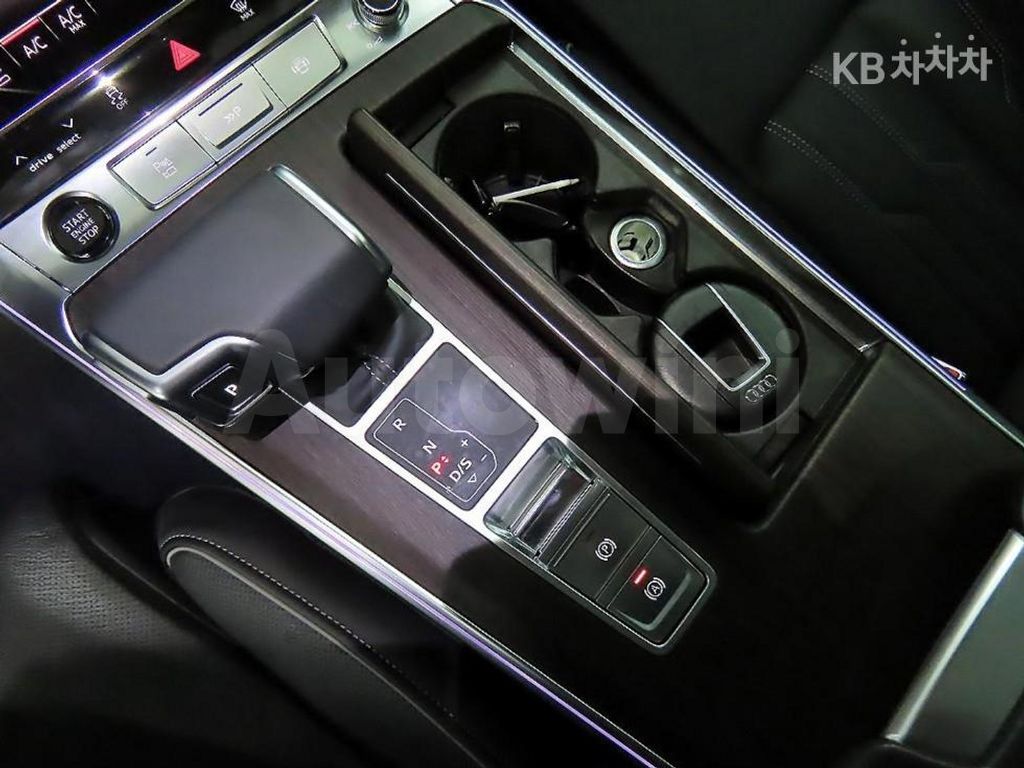 Audi A6(C8) 45 TFSI Quattro Premium — снимка 10