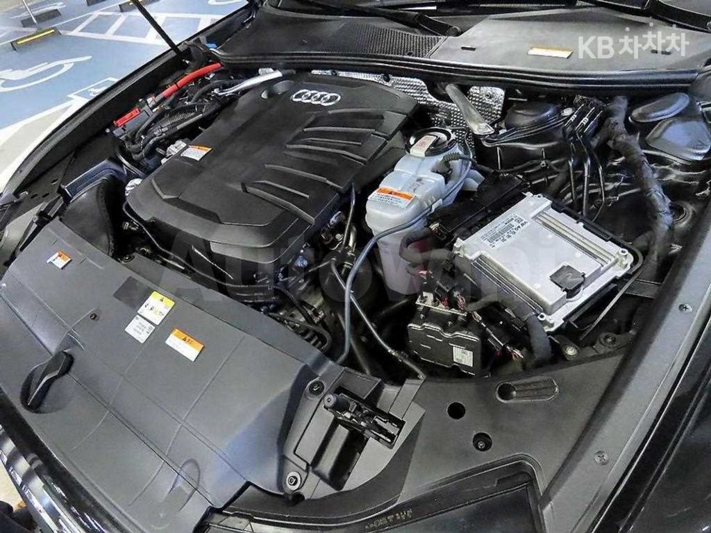 Audi A6(C8) 40 TDI Premium — снимка 19