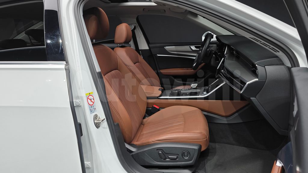 Audi A6(C8) 45 TFSI — снимка 11