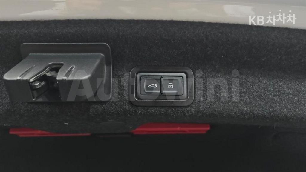 Audi A6(C8) 45 TDI Quattro Premium — снимка 13