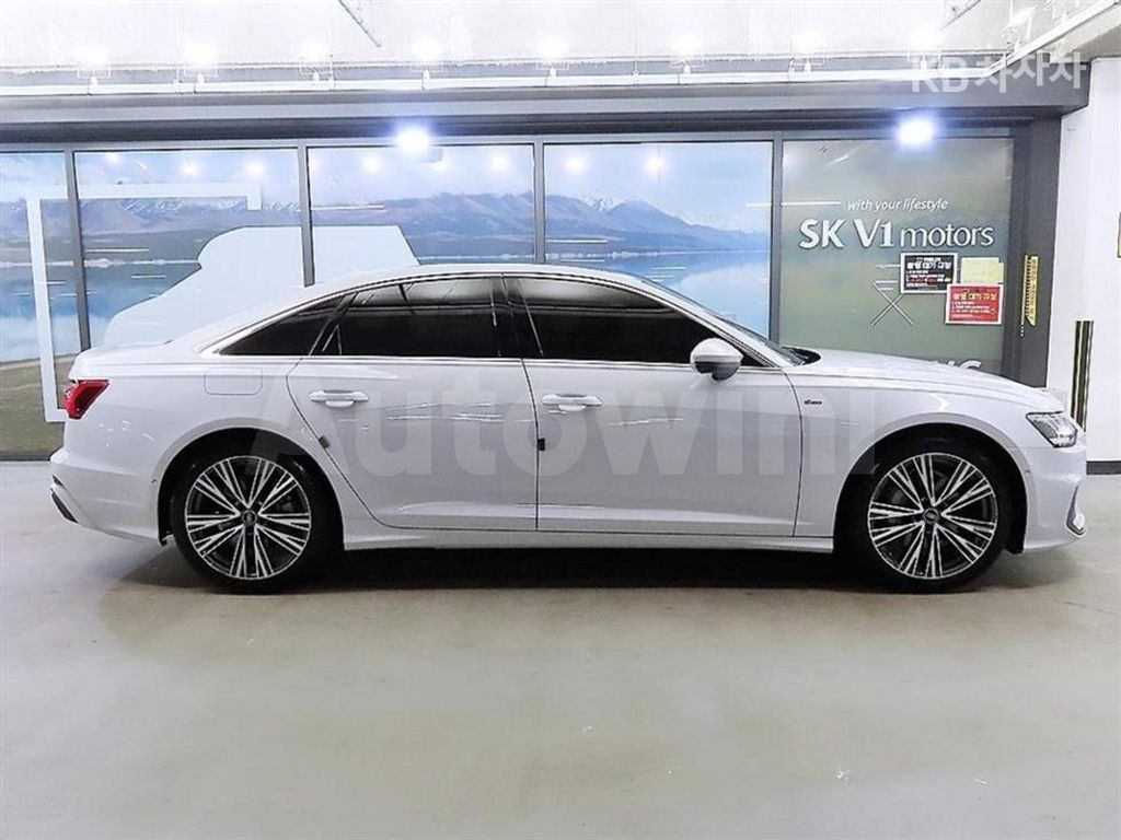 Audi A6(C8) 45 TFSI Quattro Premium — снимка 3