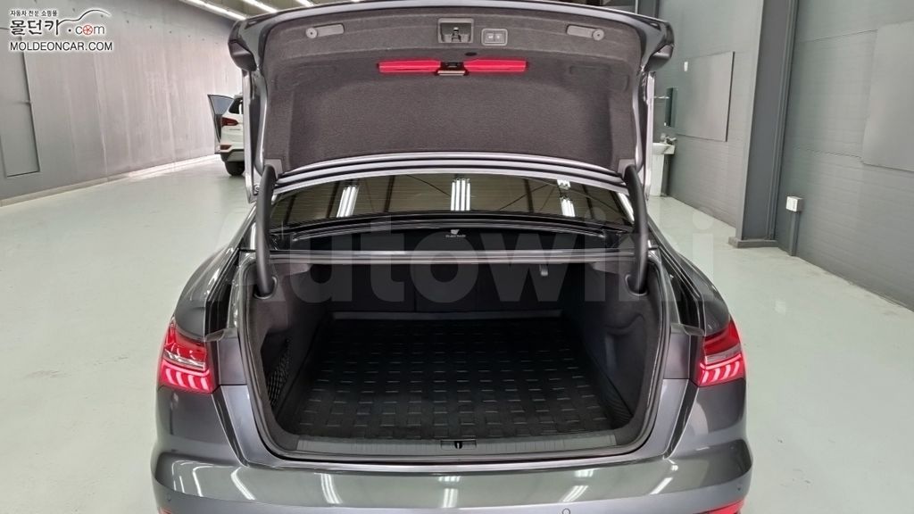 Audi A6(C8) 40 TDI Quattro Premium — снимка 18